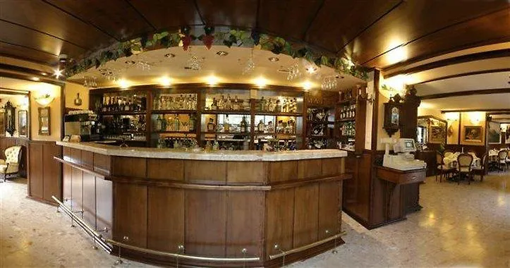 Hotel Mat'S Poznan
